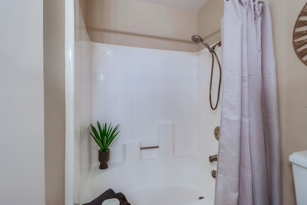 Virtual tour photo 33 of 37 for 7283 Camino Degrazia