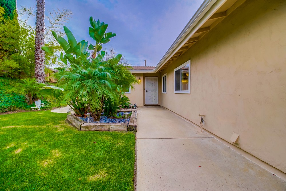 Virtual tour photo 7 of 33 for 7286 Golfcrest Dr