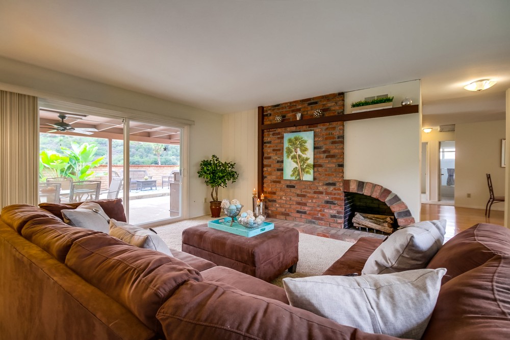 Virtual tour photo 10 of 33 for 7286 Golfcrest Dr