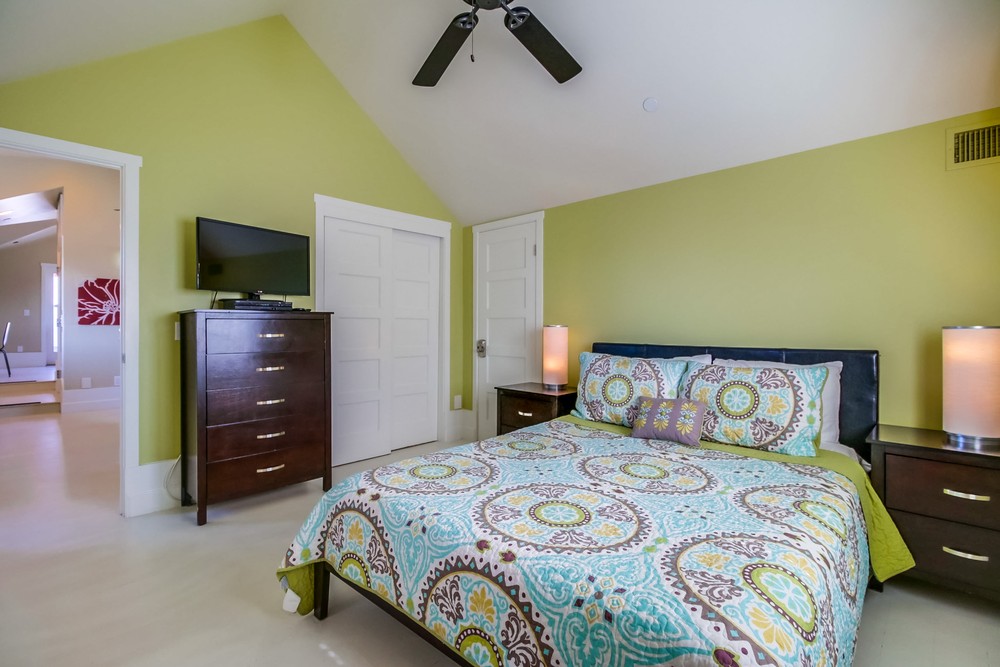 Virtual tour photo 53 of 58 for 729 Kennebeck Ct