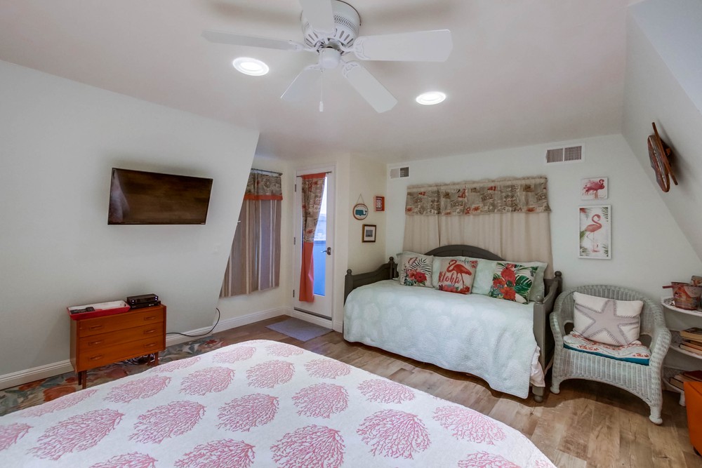 Virtual tour photo 39 of 109 for 729 San Gabriel Pl #727