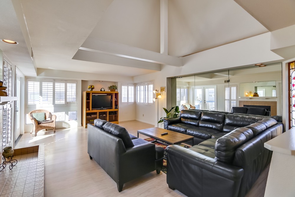 Virtual tour photo 1 of 23 for 729 San Gabriel Pl