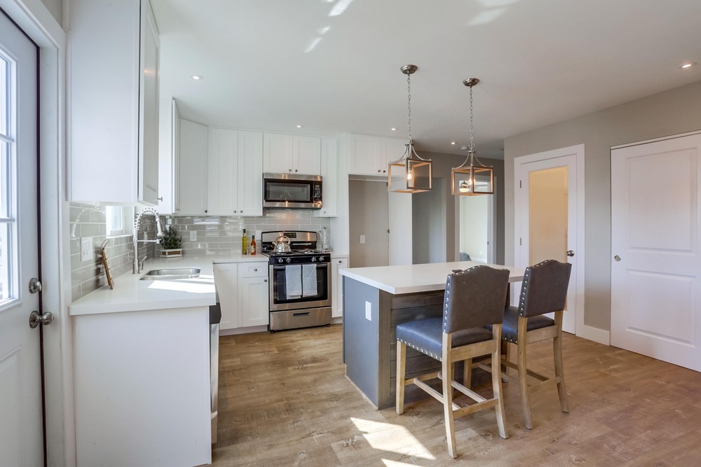 Virtual tour photo 15 of 39 for 730 Pidgeon St