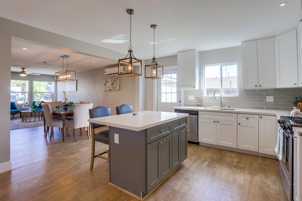 Virtual tour photo 17 of 39 for 730 Pidgeon St