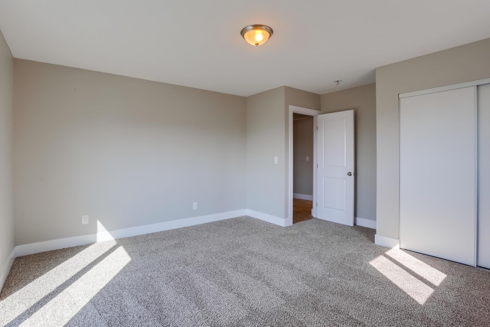 Virtual tour photo 25 of 39 for 730 Pidgeon St