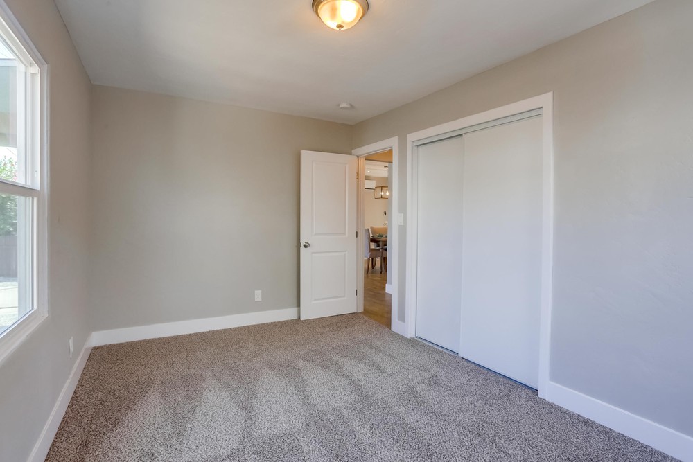 Virtual tour photo 27 of 39 for 730 Pidgeon St