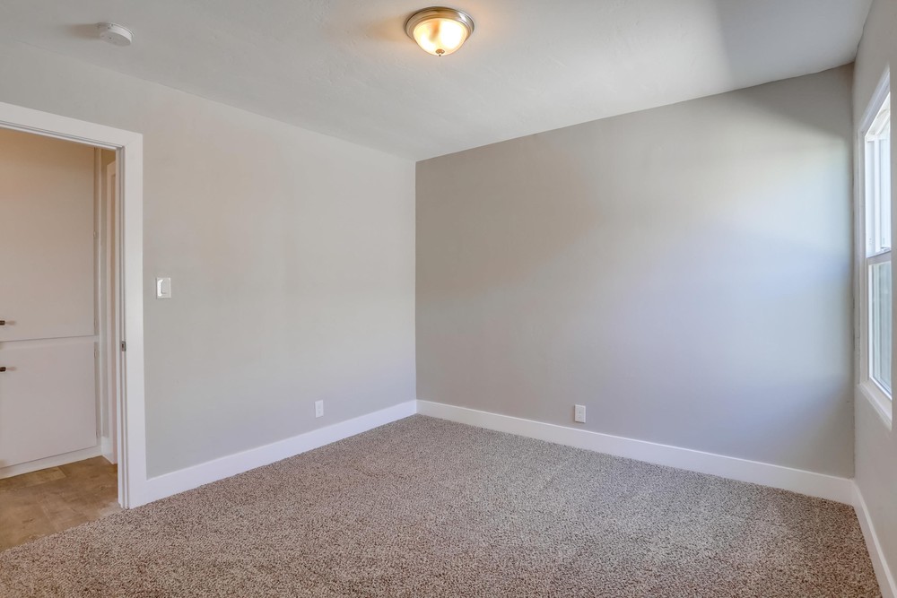 Virtual tour photo 29 of 39 for 730 Pidgeon St
