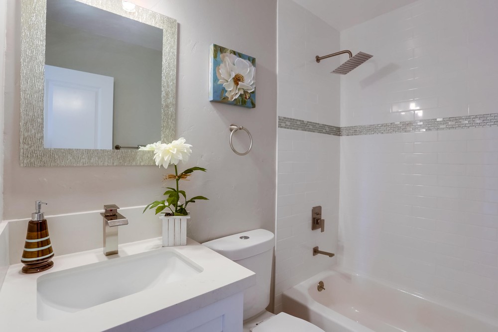 Virtual tour photo 30 of 39 for 730 Pidgeon St