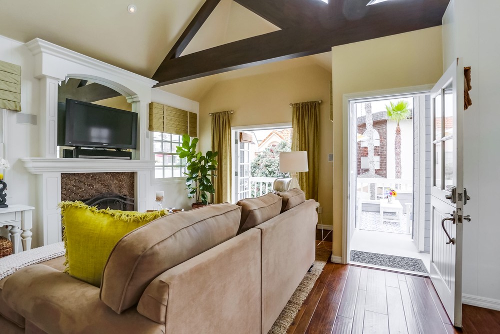 Virtual tour photo 10 of 40 for 731 Capistrano Pl