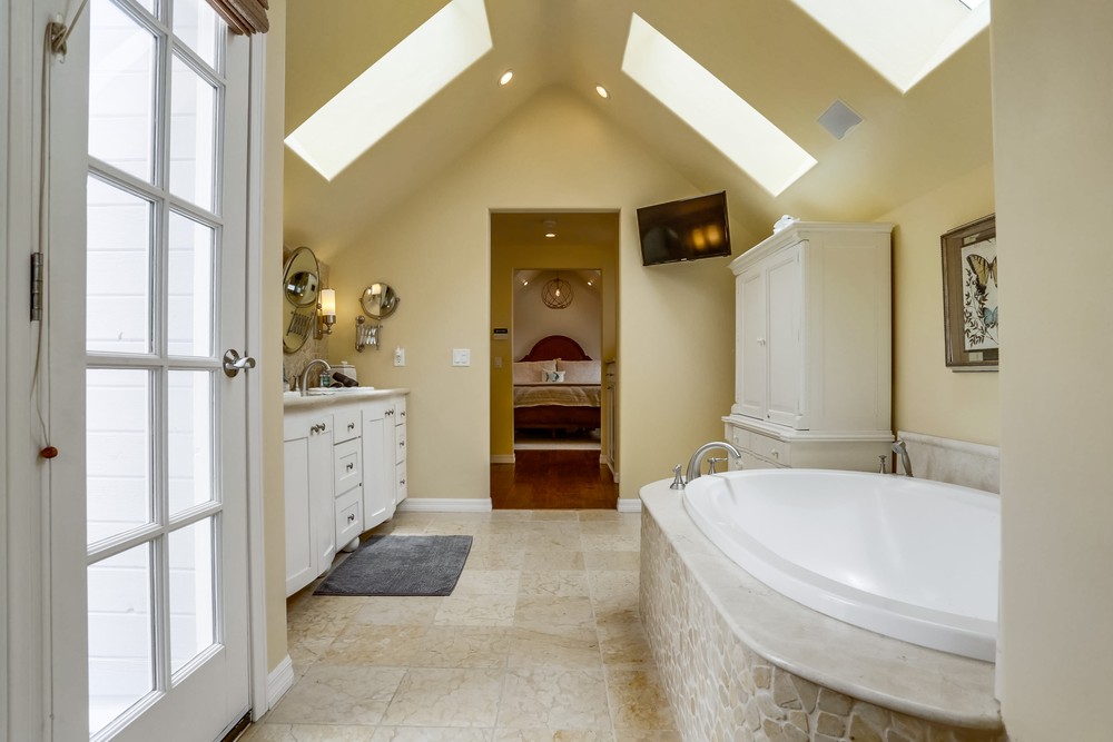 Virtual tour photo 31 of 40 for 731 Capistrano Pl