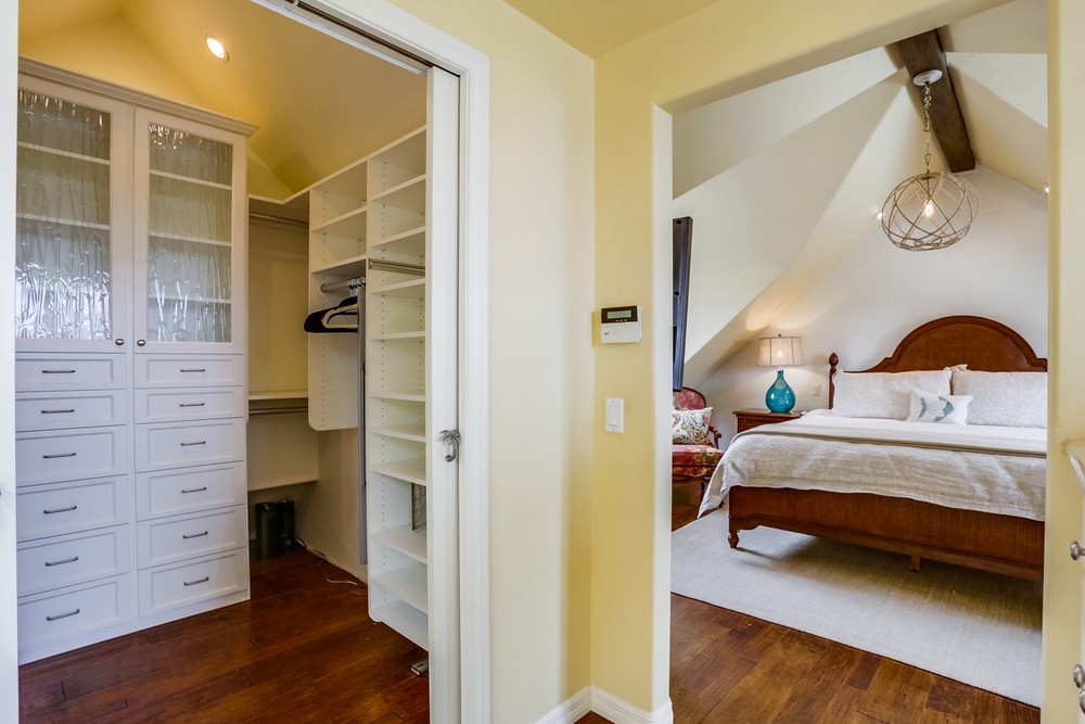 Virtual tour photo 32 of 40 for 731 Capistrano Pl
