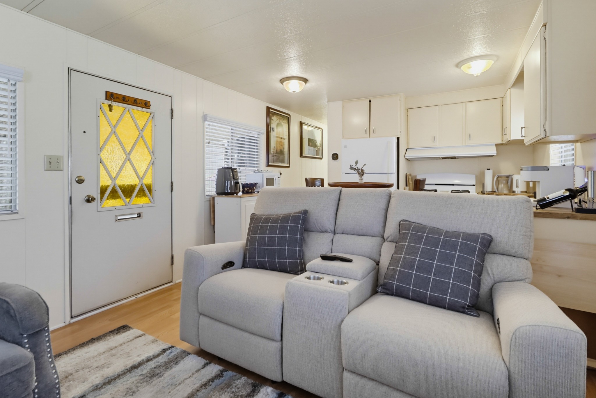 Virtual tour photo 11 of 23 for 731 G St Spc D6