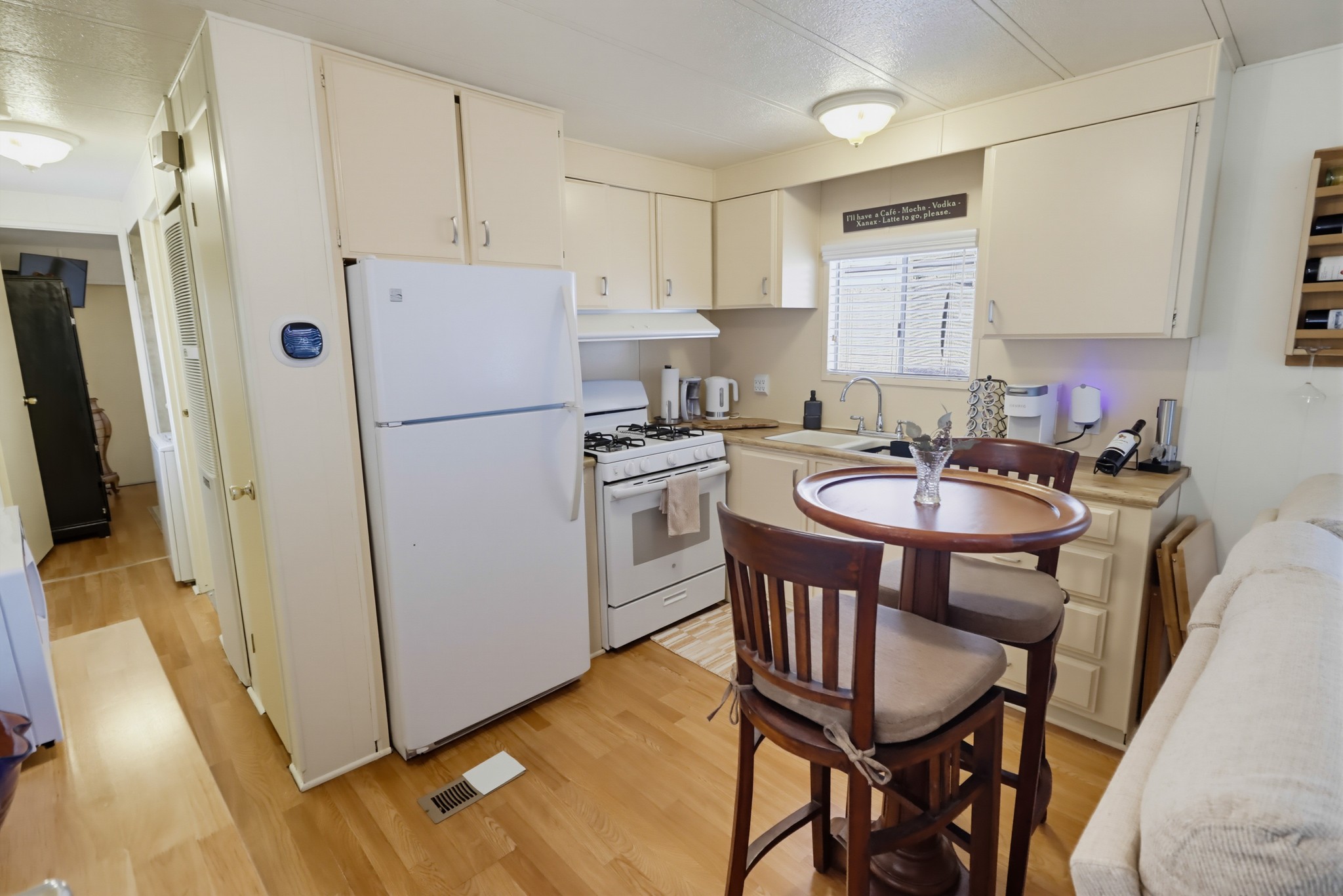 Virtual tour photo 13 of 23 for 731 G St Spc D6