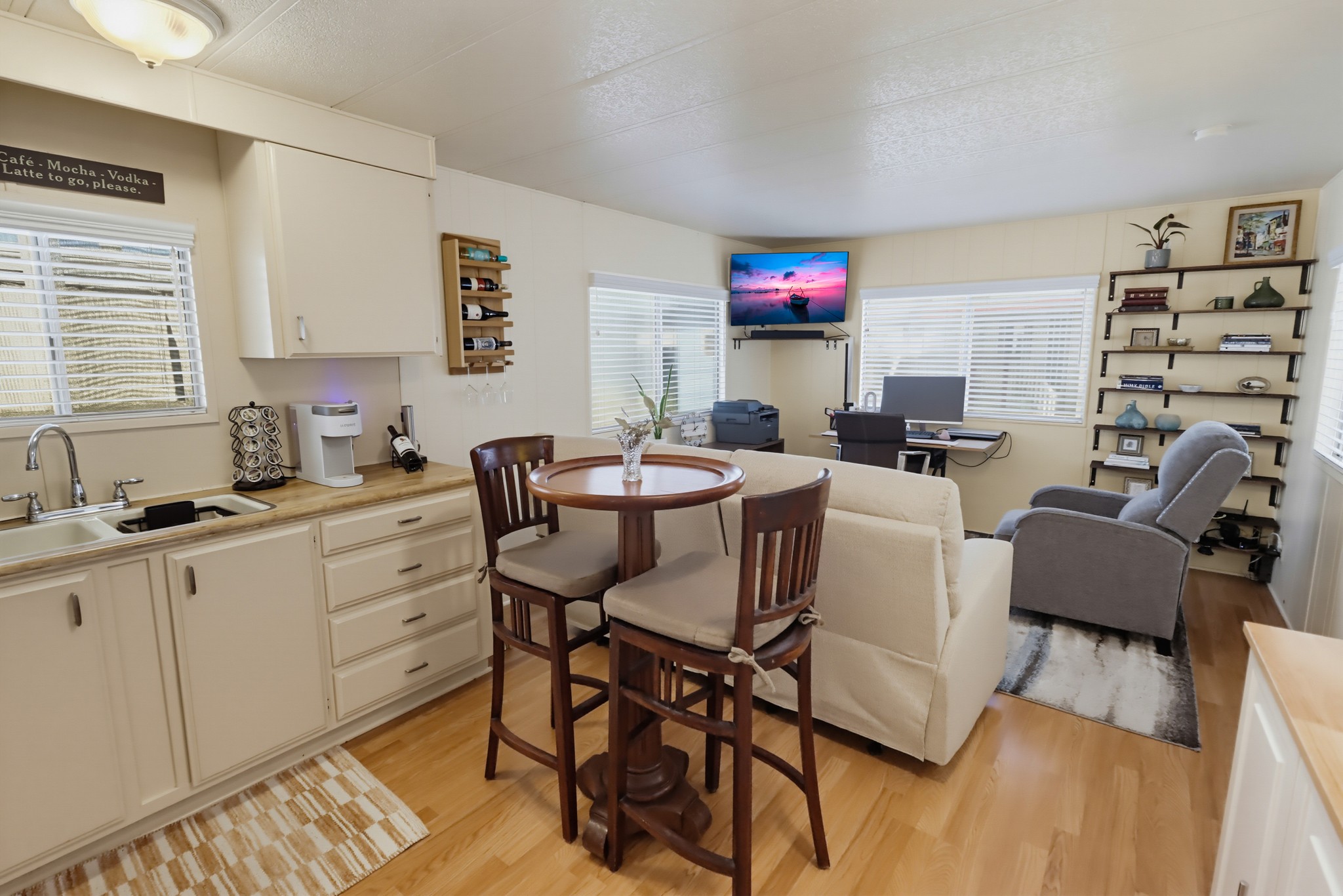 Virtual tour photo 16 of 23 for 731 G St Spc D6
