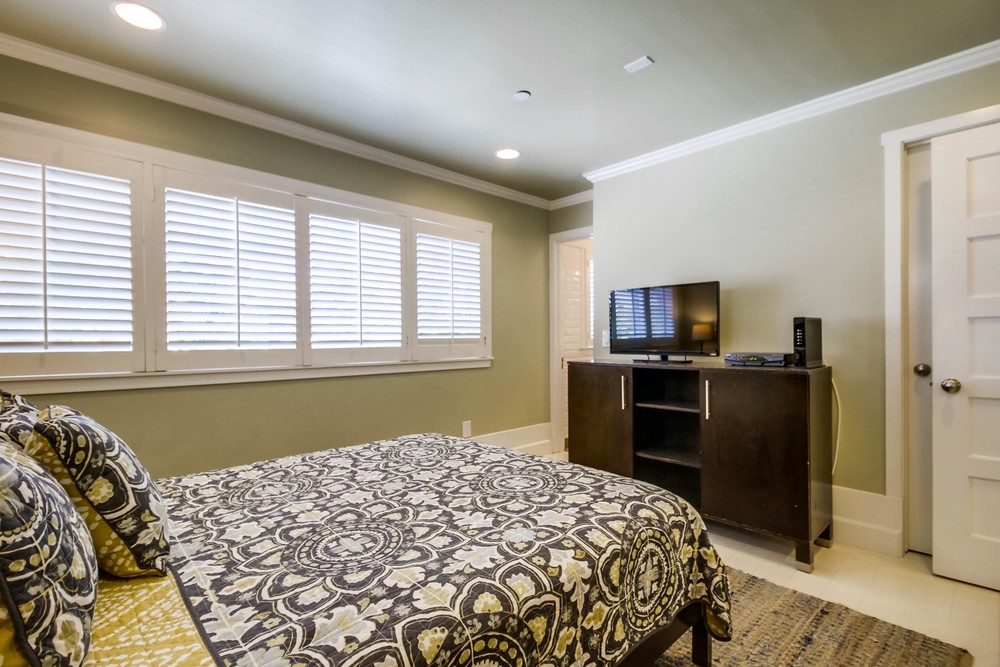 Virtual tour photo 38 of 68 for 731 Kennebeck Ct