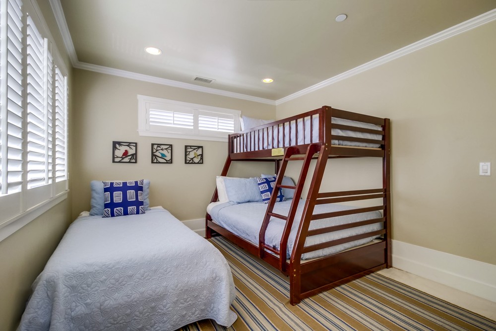 Virtual tour photo 49 of 68 for 731 Kennebeck Ct