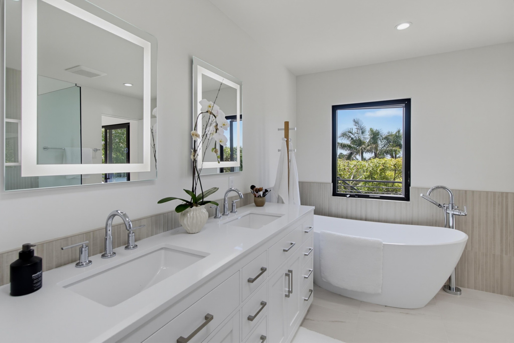Virtual tour photo 33 of 99 for 731 Marsolan Ave