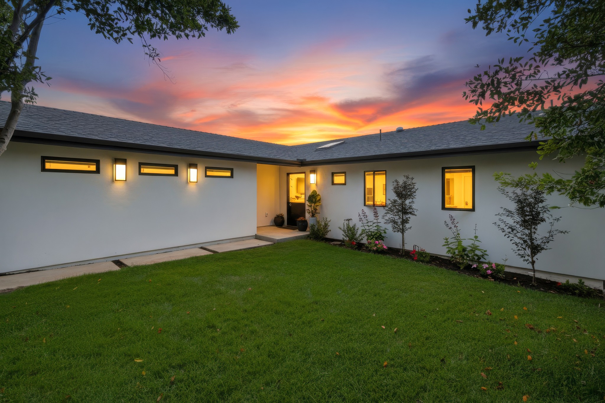 Virtual tour photo 63 of 99 for 731 Marsolan Ave