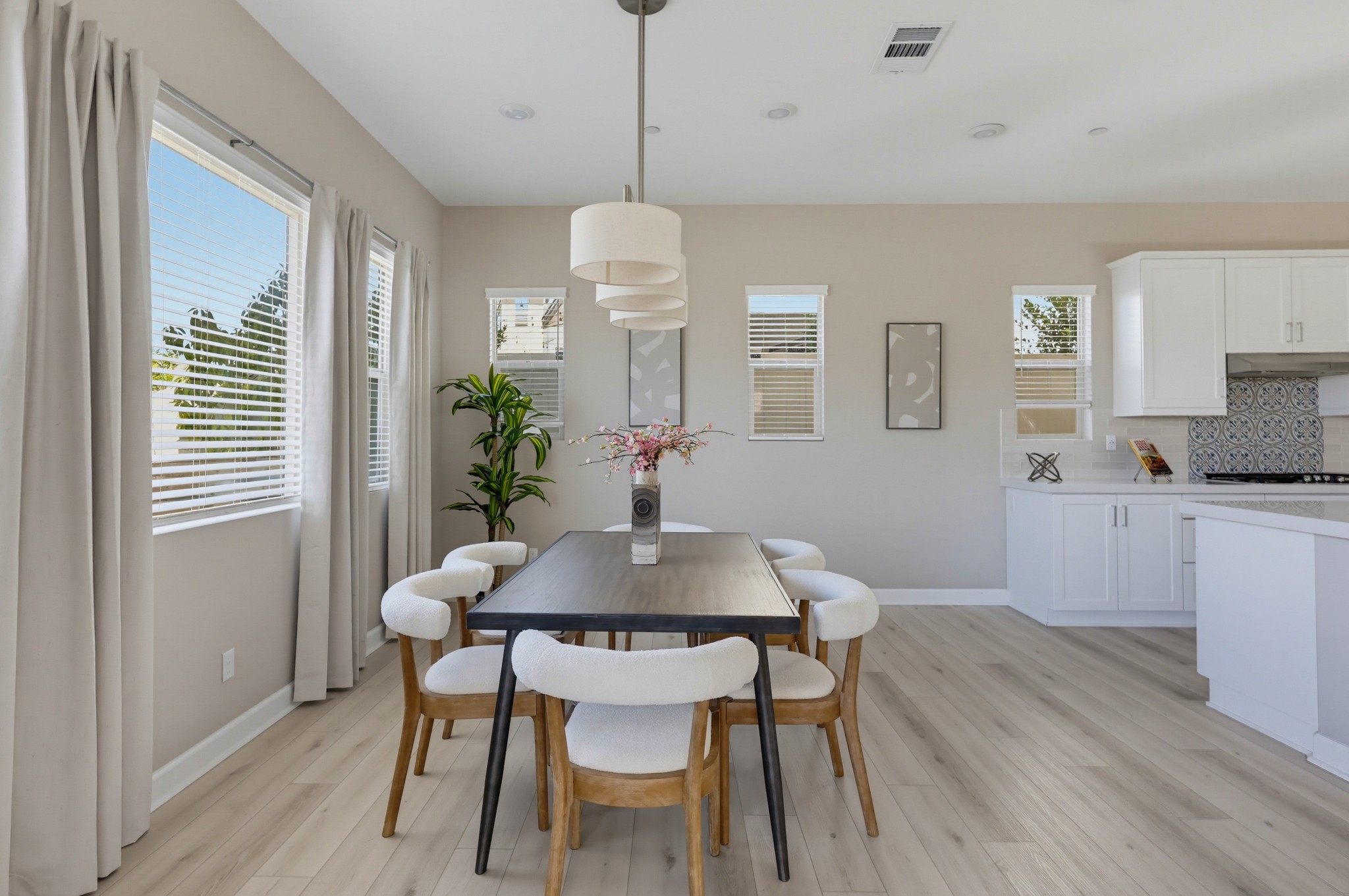 Virtual tour photo 14 of 108 for 731 Westbrook Loop