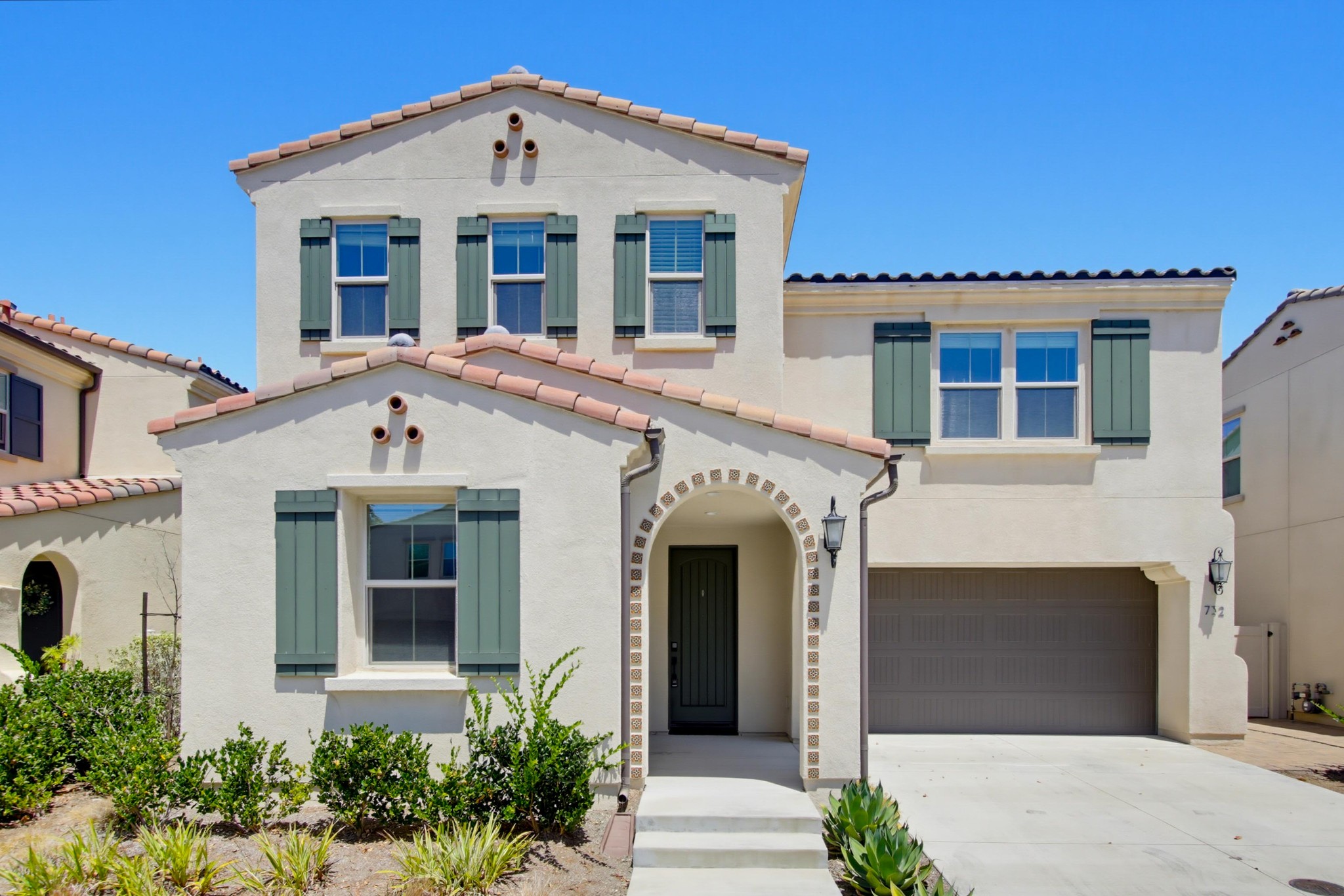 Virtual tour photo 1 of 56 for 732 Merit Dr