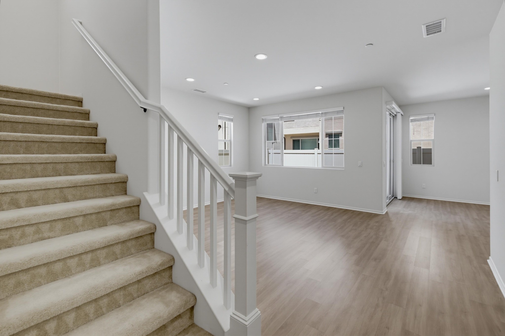 Virtual tour photo 6 of 56 for 732 Merit Dr