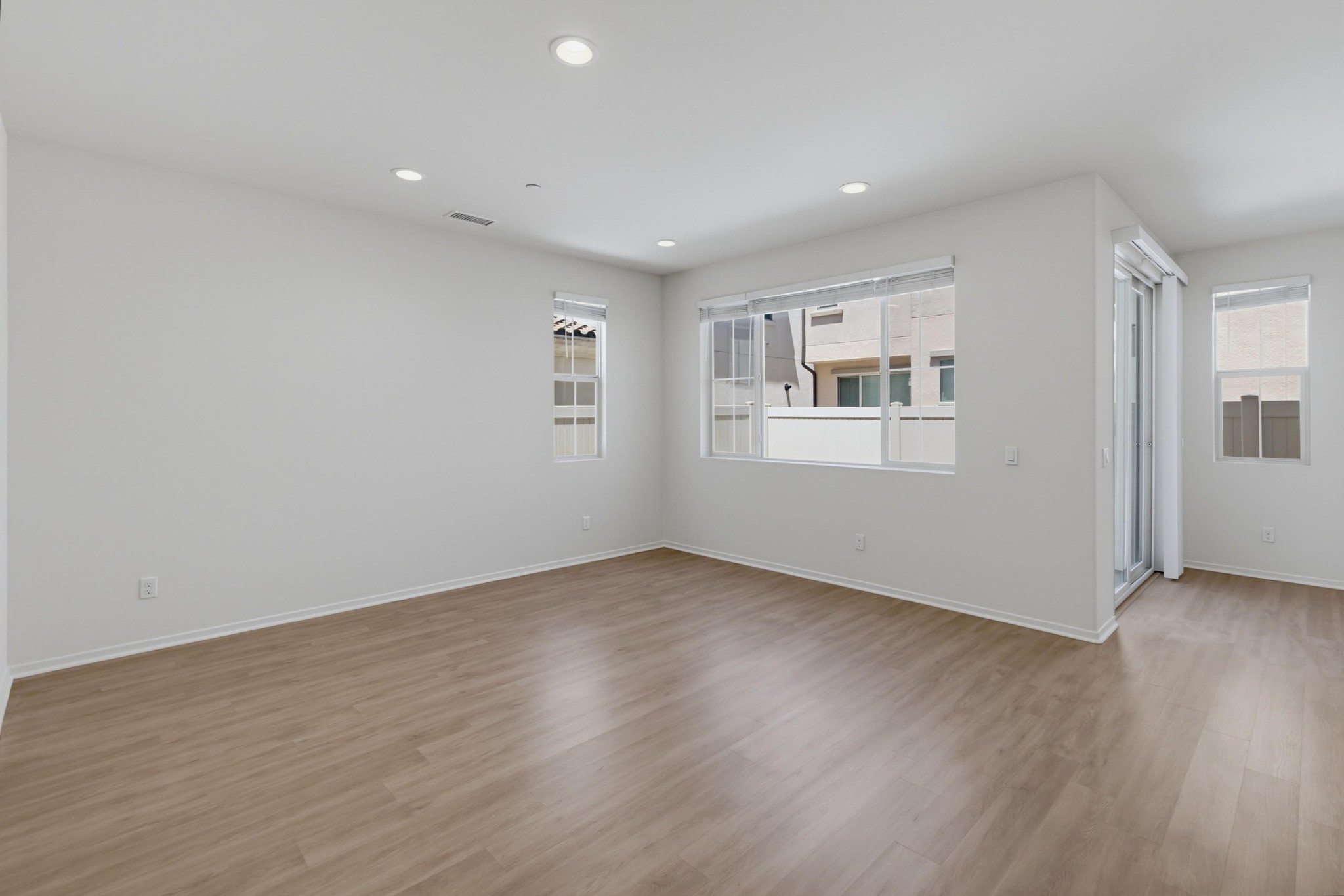 Virtual tour photo 7 of 56 for 732 Merit Dr