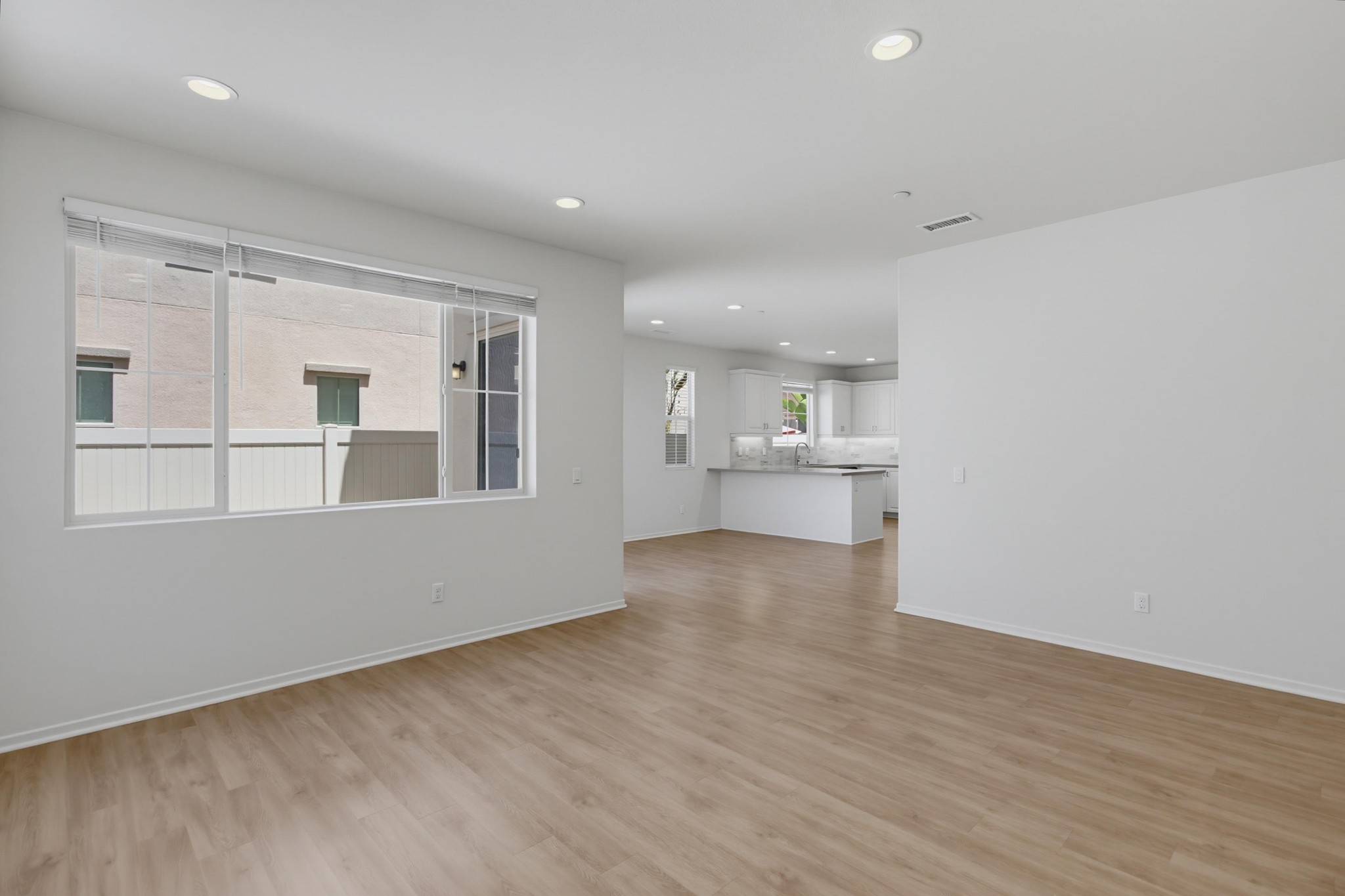 Virtual tour photo 10 of 56 for 732 Merit Dr