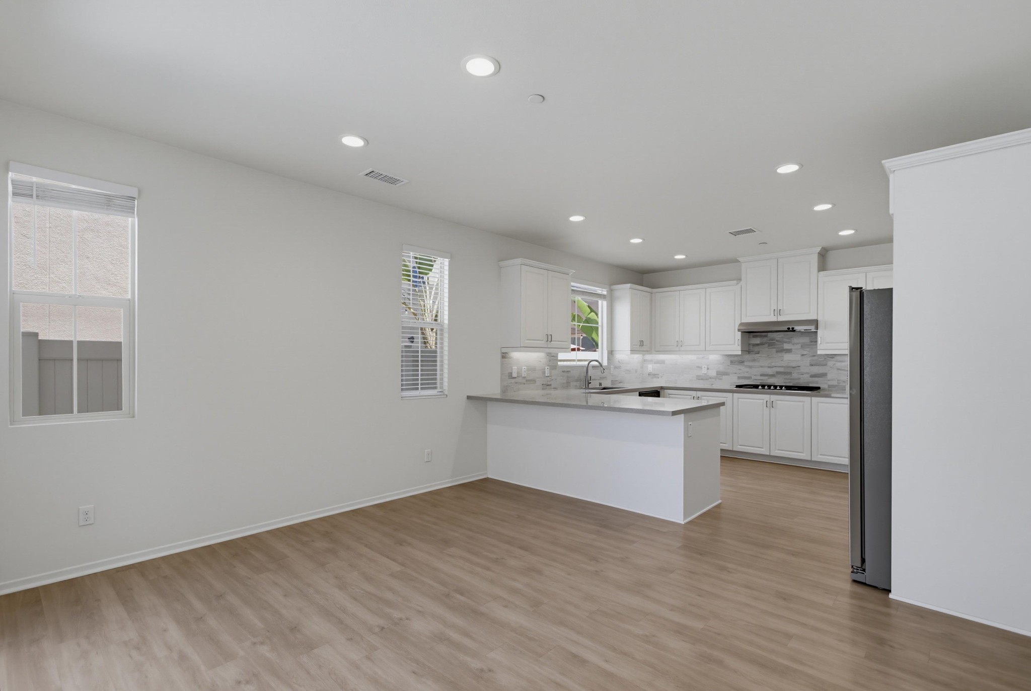 Virtual tour photo 11 of 56 for 732 Merit Dr