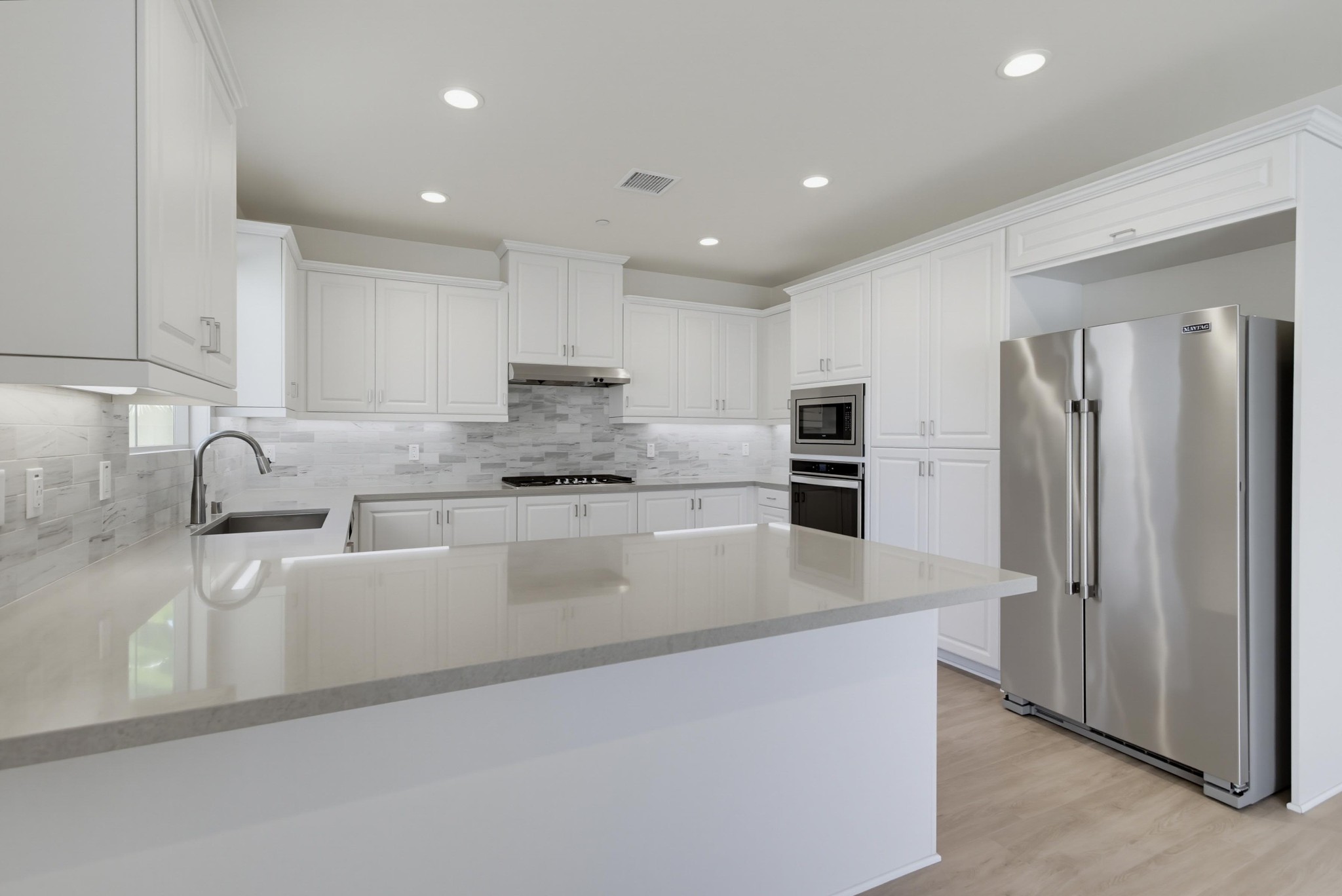 Virtual tour photo 14 of 56 for 732 Merit Dr