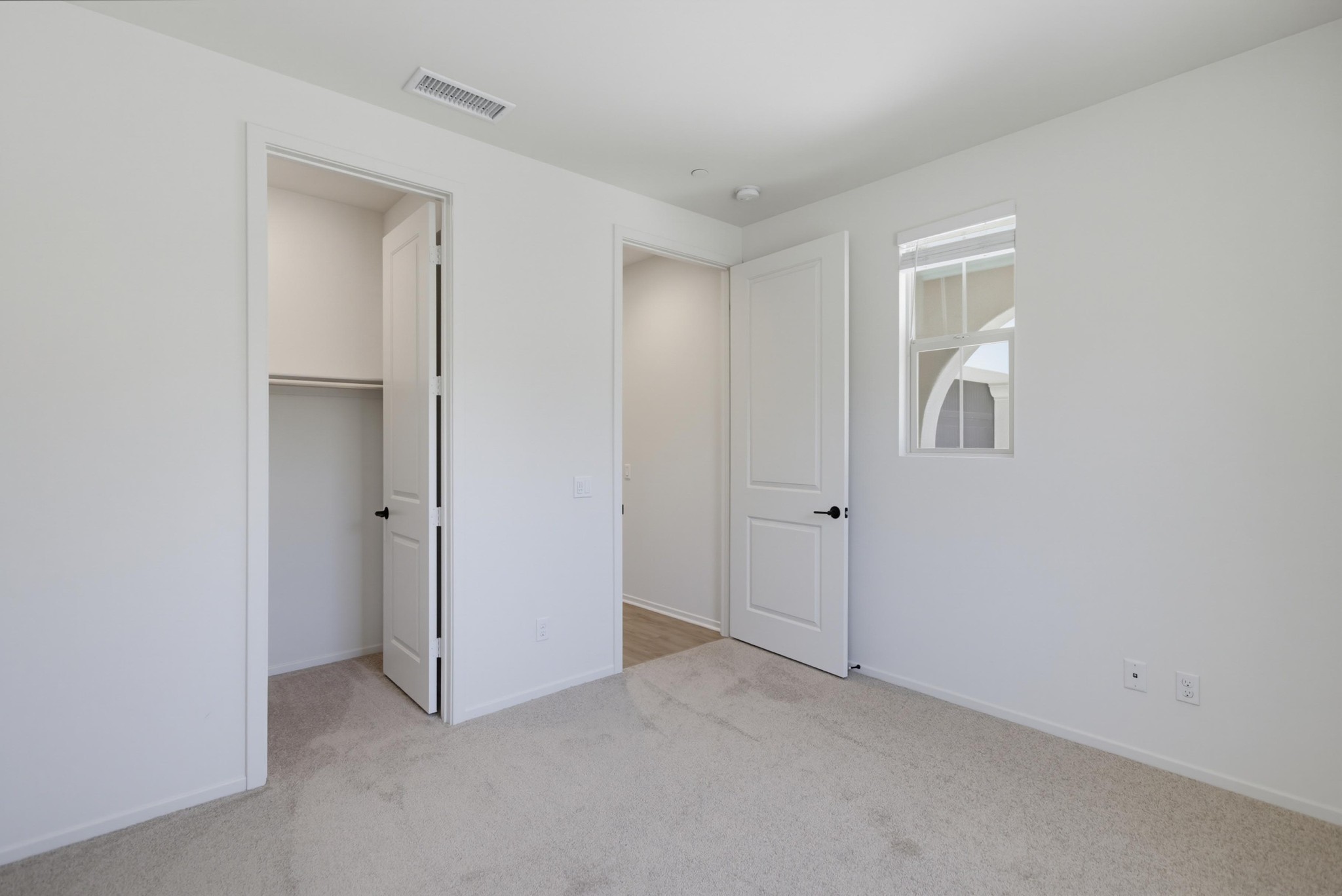 Virtual tour photo 21 of 56 for 732 Merit Dr