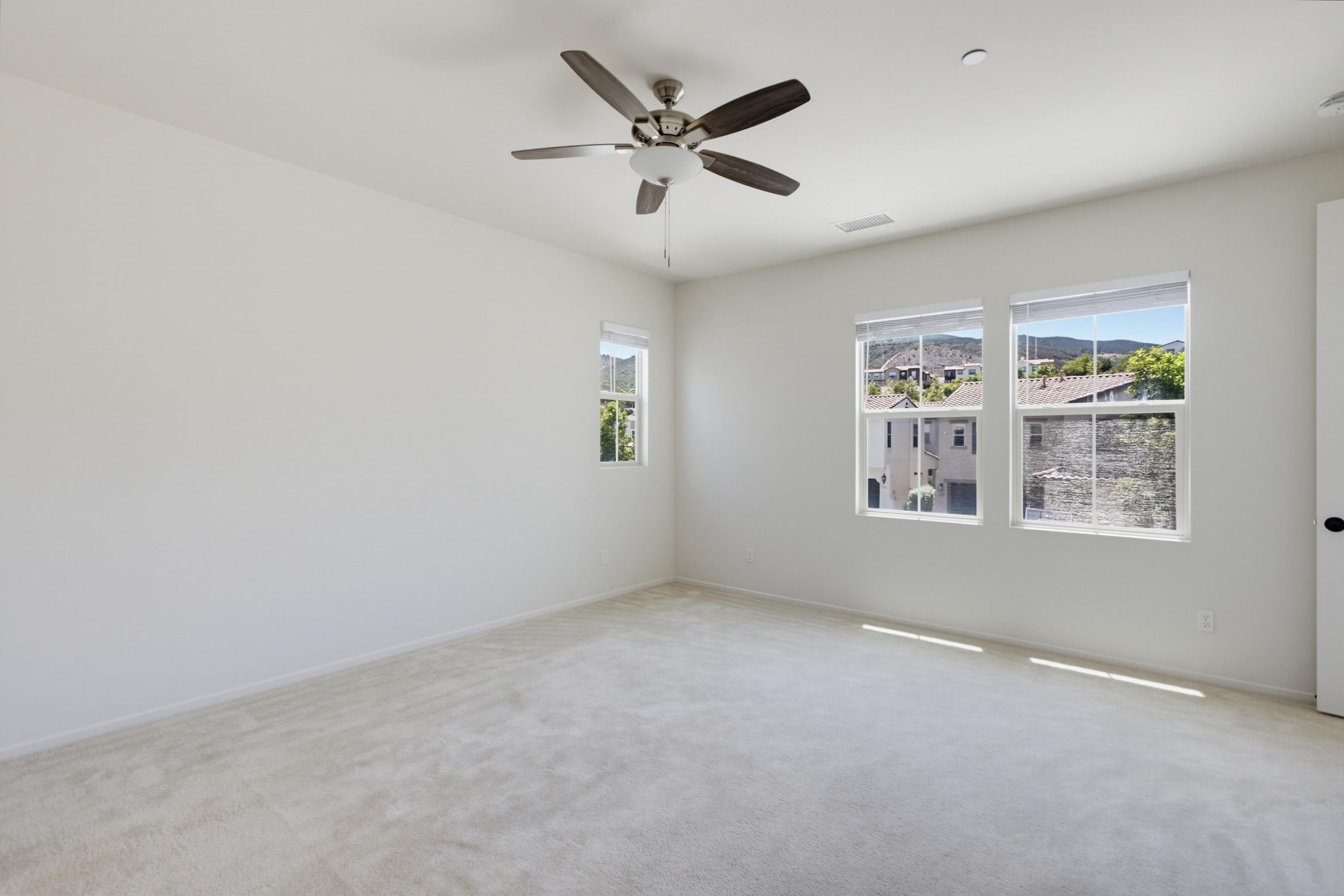 Virtual tour photo 32 of 56 for 732 Merit Dr