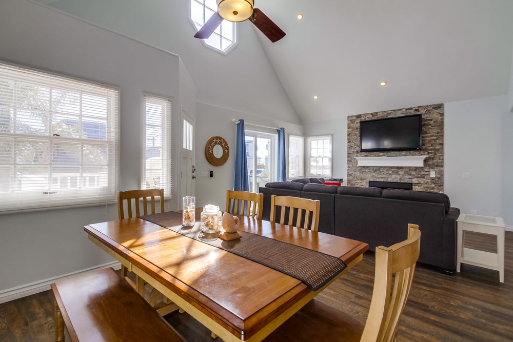 Virtual tour photo 20 of 59 for 732 San Luis Rey Pl