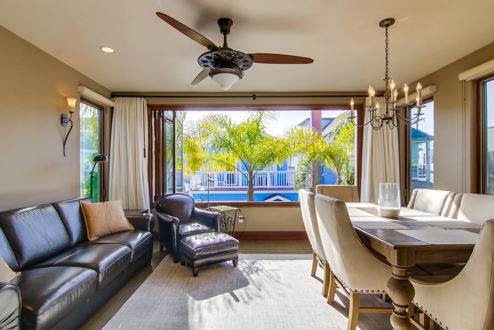 Virtual tour photo 13 of 63 for 732 York Ct