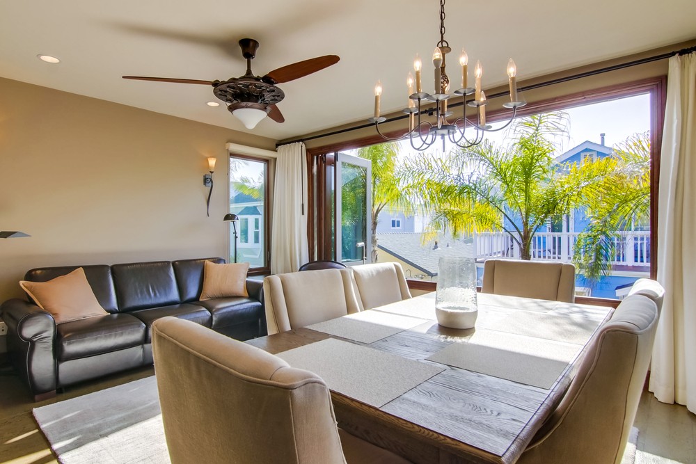 Virtual tour photo 14 of 63 for 732 York Ct