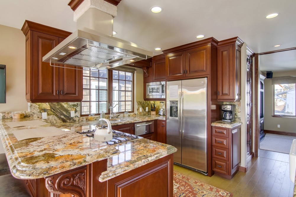 Virtual tour photo 19 of 63 for 732 York Ct