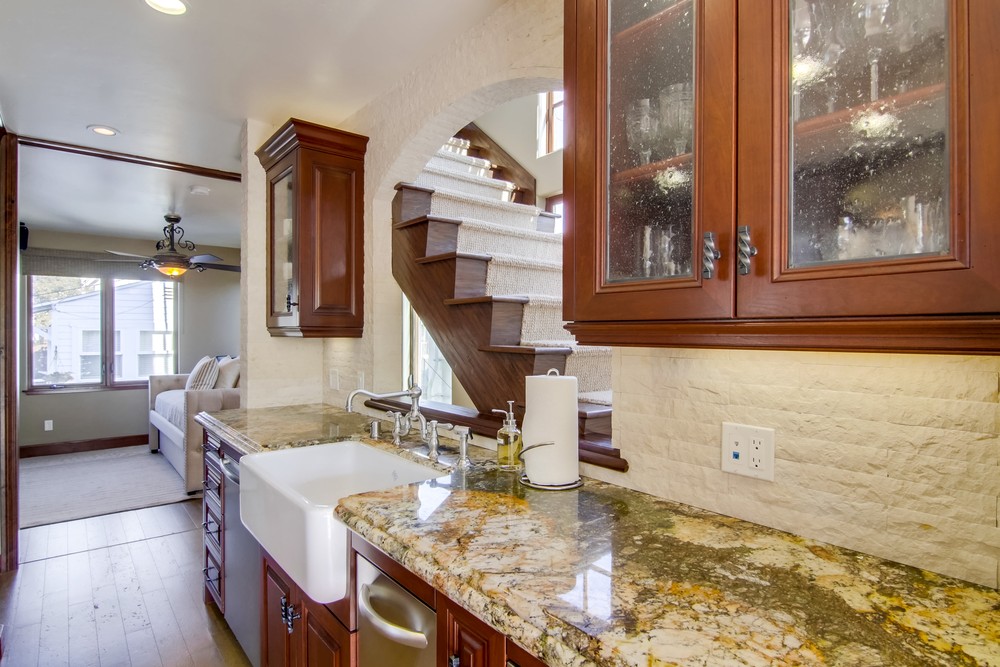 Virtual tour photo 23 of 63 for 732 York Ct