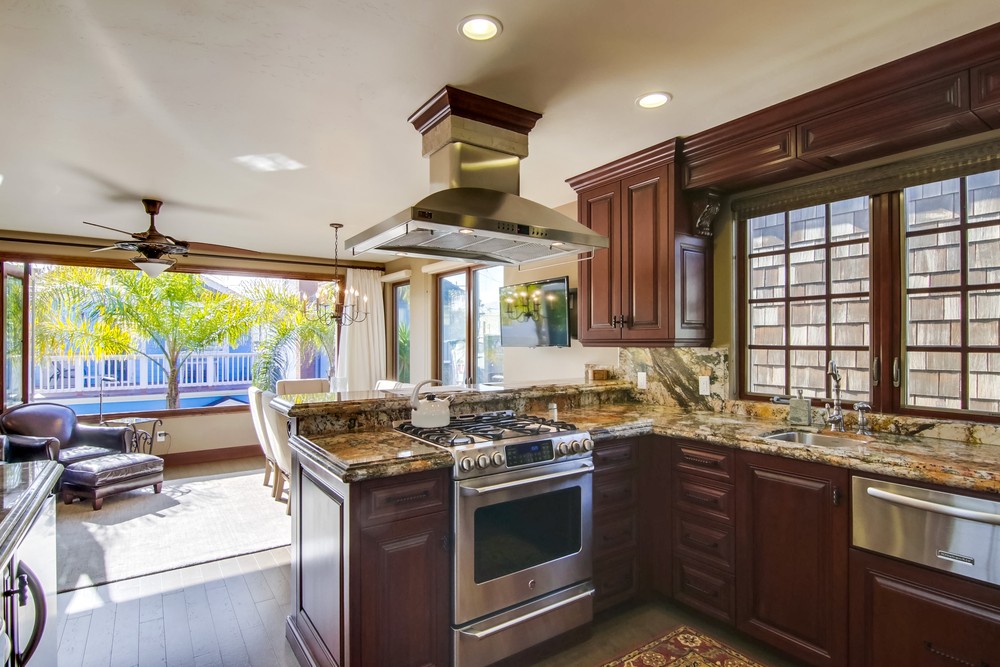Virtual tour photo 26 of 63 for 732 York Ct