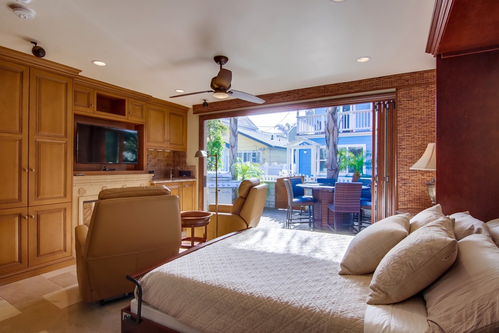 Virtual tour photo 38 of 63 for 732 York Ct