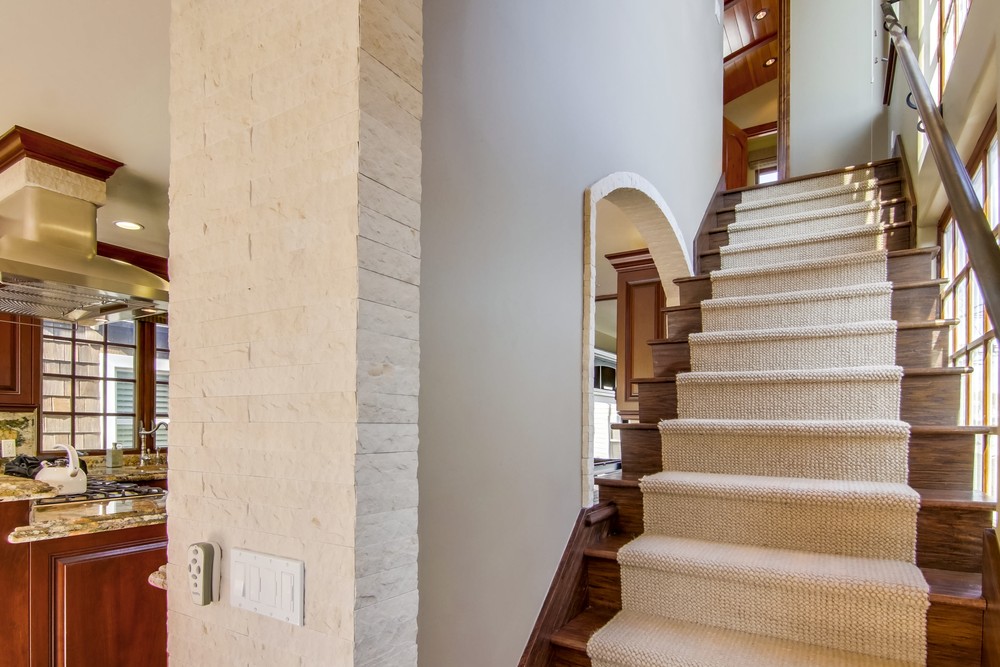 Virtual tour photo 42 of 63 for 732 York Ct