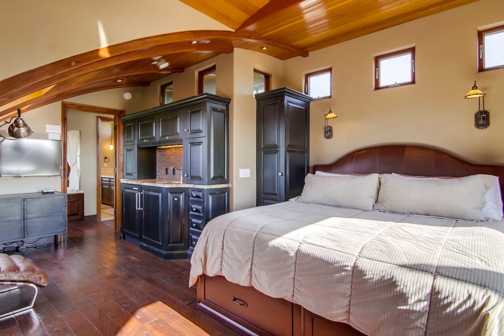 Virtual tour photo 50 of 63 for 732 York Ct