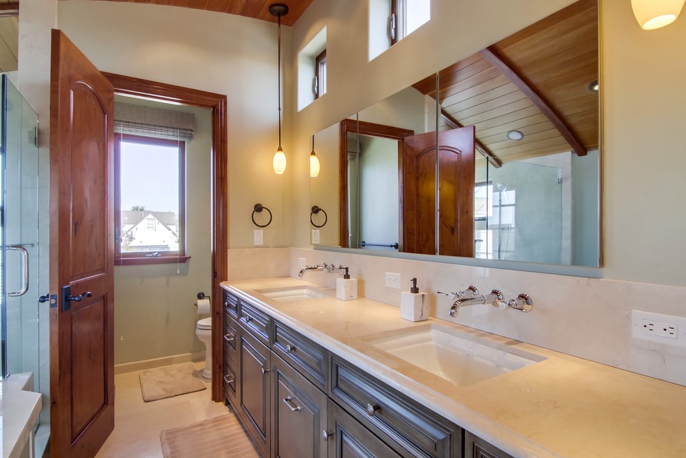 Virtual tour photo 53 of 63 for 732 York Ct
