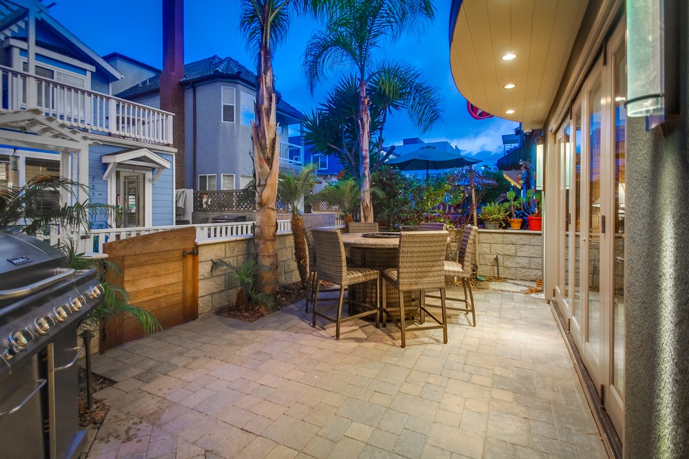 Virtual tour photo 14 of 79 for 732 York Ct