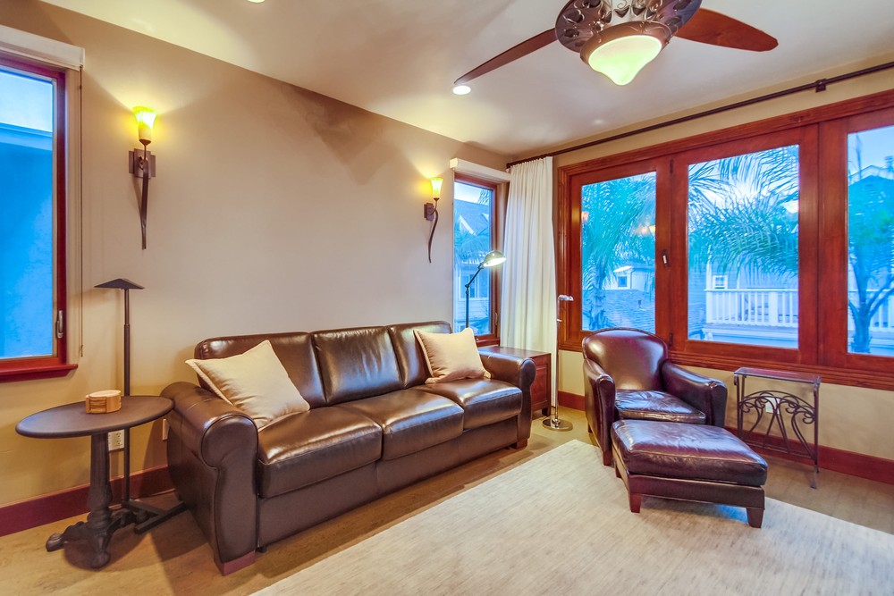 Virtual tour photo 24 of 79 for 732 York Ct