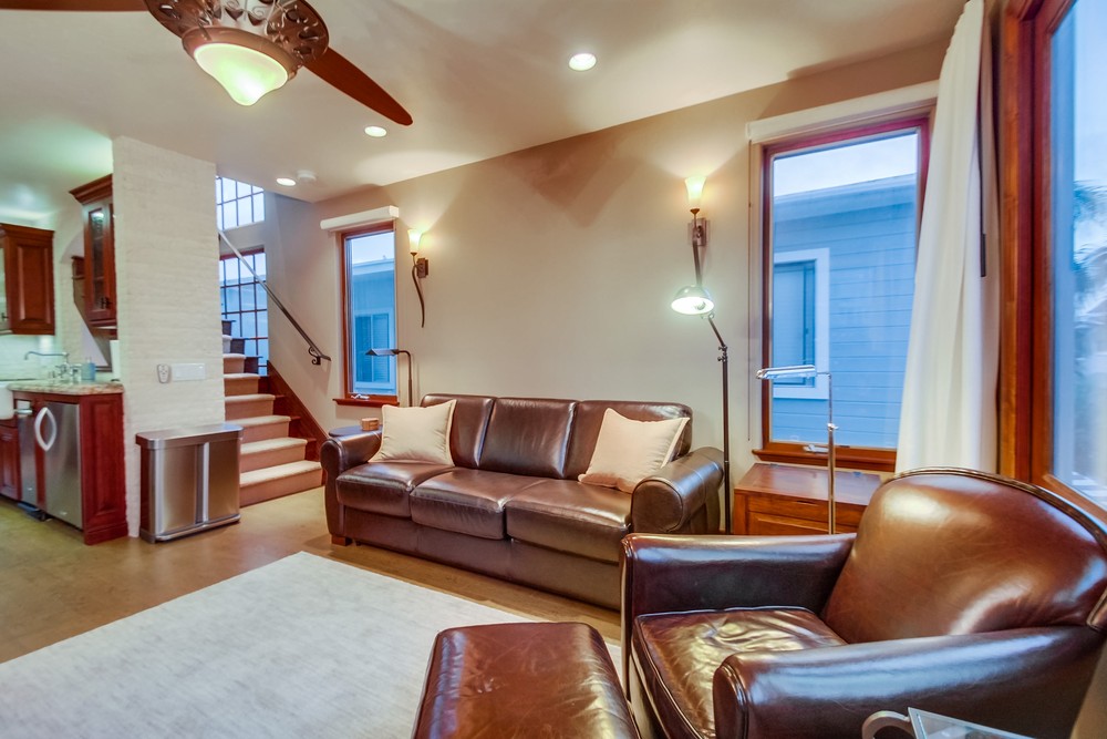 Virtual tour photo 26 of 79 for 732 York Ct