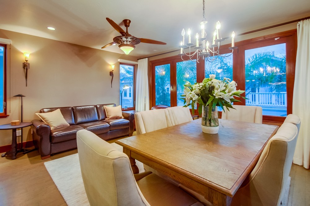 Virtual tour photo 27 of 79 for 732 York Ct