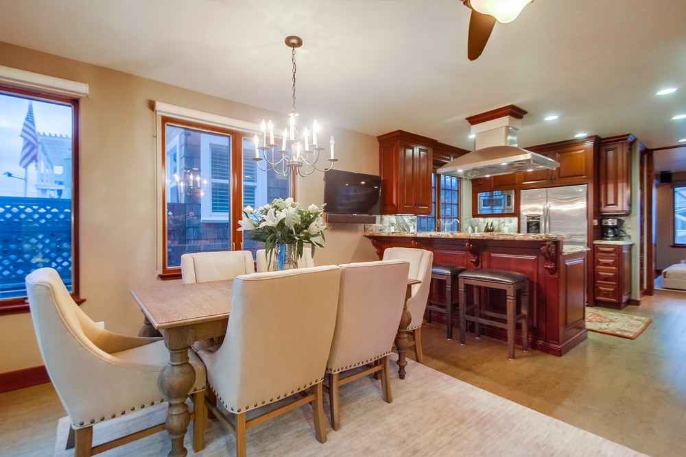 Virtual tour photo 29 of 79 for 732 York Ct