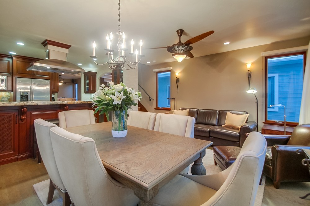 Virtual tour photo 30 of 79 for 732 York Ct