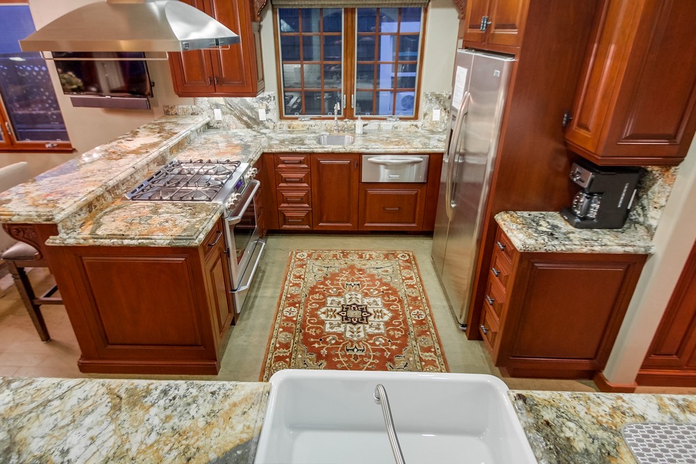 Virtual tour photo 31 of 79 for 732 York Ct