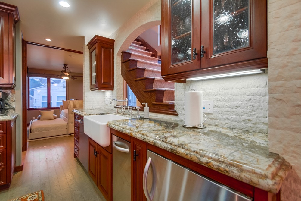 Virtual tour photo 36 of 79 for 732 York Ct