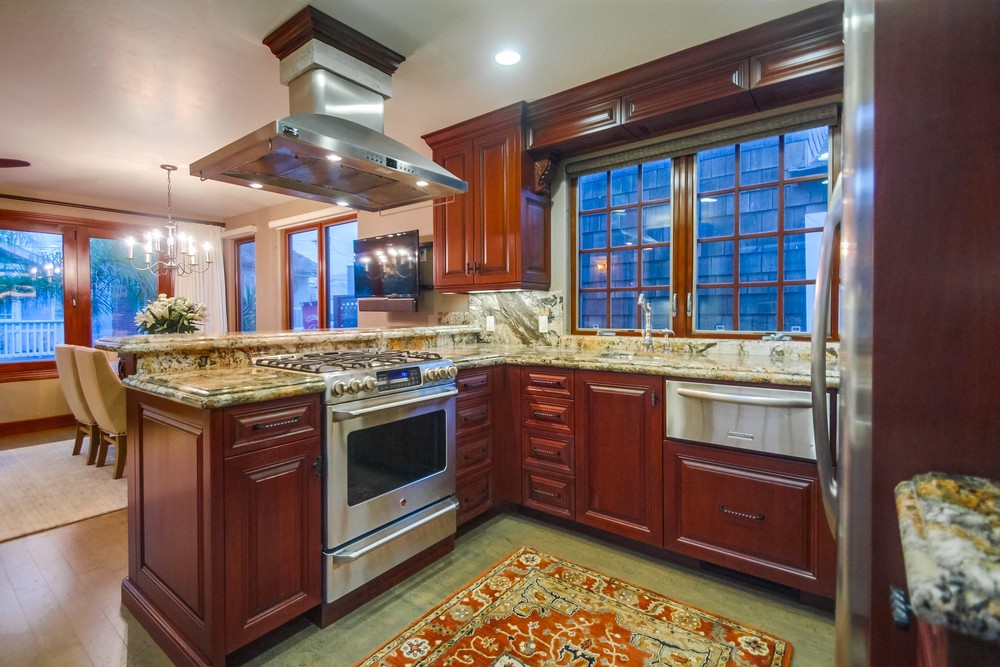 Virtual tour photo 38 of 79 for 732 York Ct